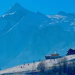 Alpin - By Alpen 아파트 카프룬