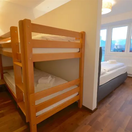 Alpin - By Alpen アパート