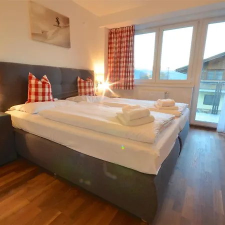 Alpin - By Alpen アパート